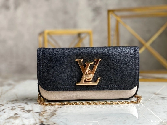 Affordable Vuitton Lockme Louis pouch 0823